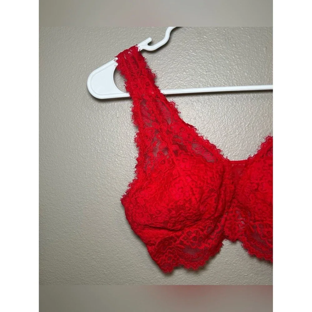 Aerie Red Floral Eyelash Lace Padded Plunge Bralette Bra Women’s Size Medium